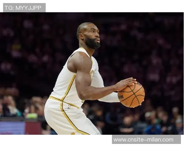 杰伦布朗次节火力全开狂砍18分半场14投9中斩获22分助攻与抢断表现出色