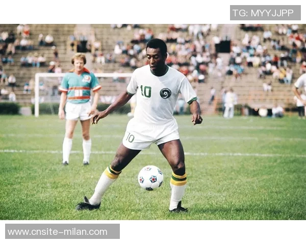 贝利85岁诞辰桑托斯致敬他在足球历史上的永恒地位与影响 贝利85岁诞辰桑托斯致敬他在足球历史上的永恒地位与影响